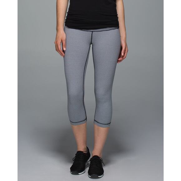 Lululemon Gingham Plaid Wunder Under Crop Navy Blue 4 - Picture 3 of 10